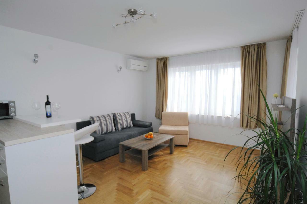 Haus Zora Ferienwohnung 7 Moscenice Exterior foto